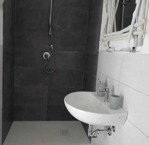 Citrus Hideaway - Your House In Viareggio Ferienhaus *