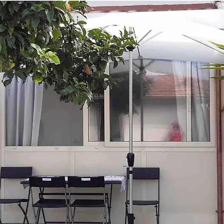 Citrus Hideaway - Your House In Viareggio Vakantiehuis Viareggio